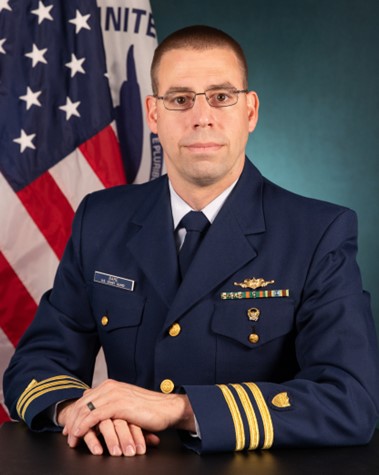 Commander Batten Commander Bare